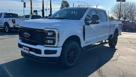 2025 Ford F-250SD Lariat Truck