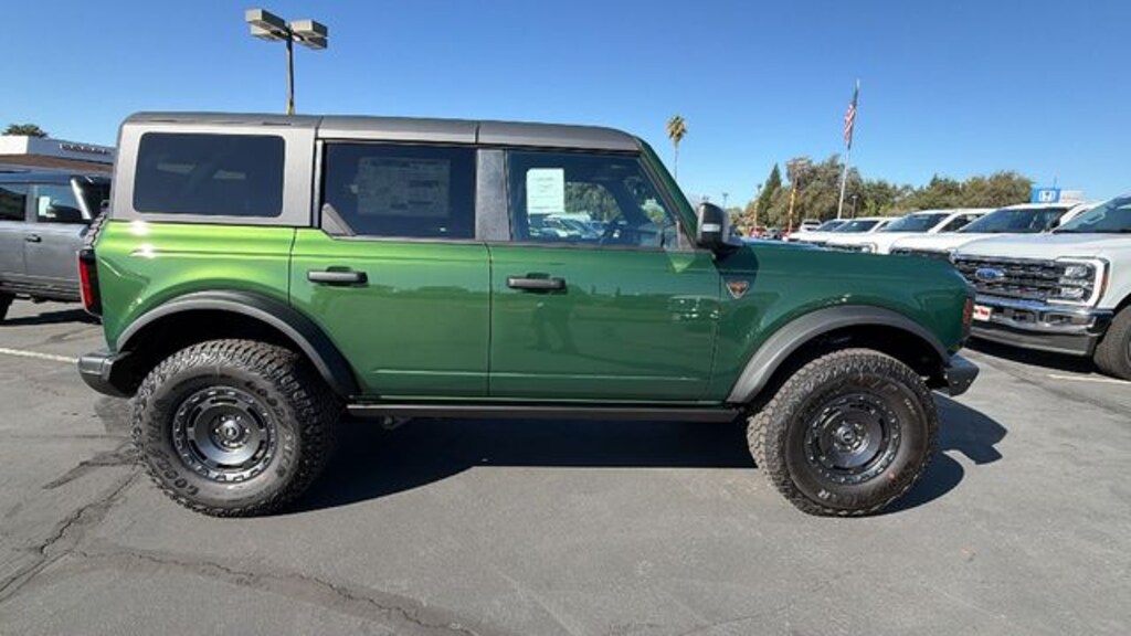 New 2025 Ford Bronco Badlands SUV