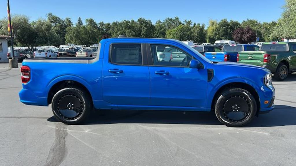 New 2025 Ford Maverick Lobo Standard Truck