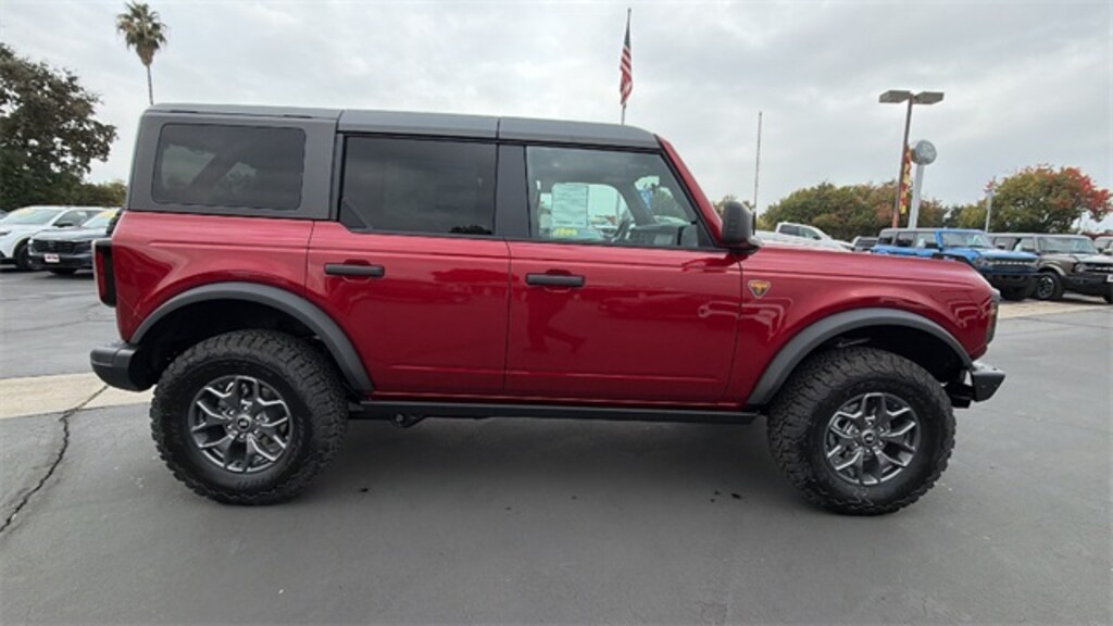 New 2025 Ford Bronco Badlands SUV