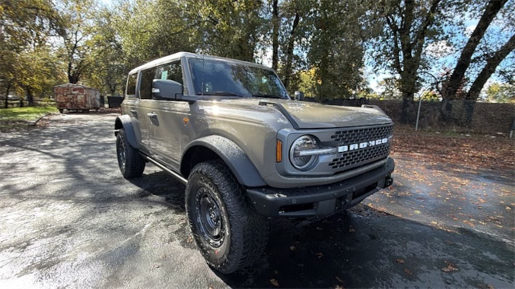 New 2025 Ford Bronco Badlands SUV