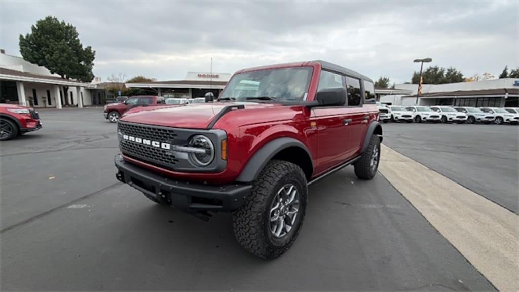 New 2025 Ford Bronco Badlands SUV