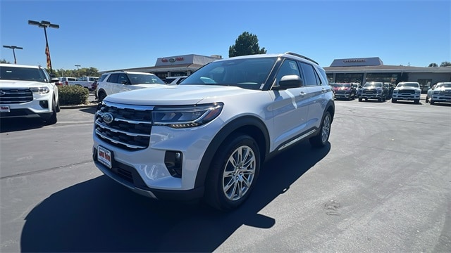 2025 Ford Explorer
