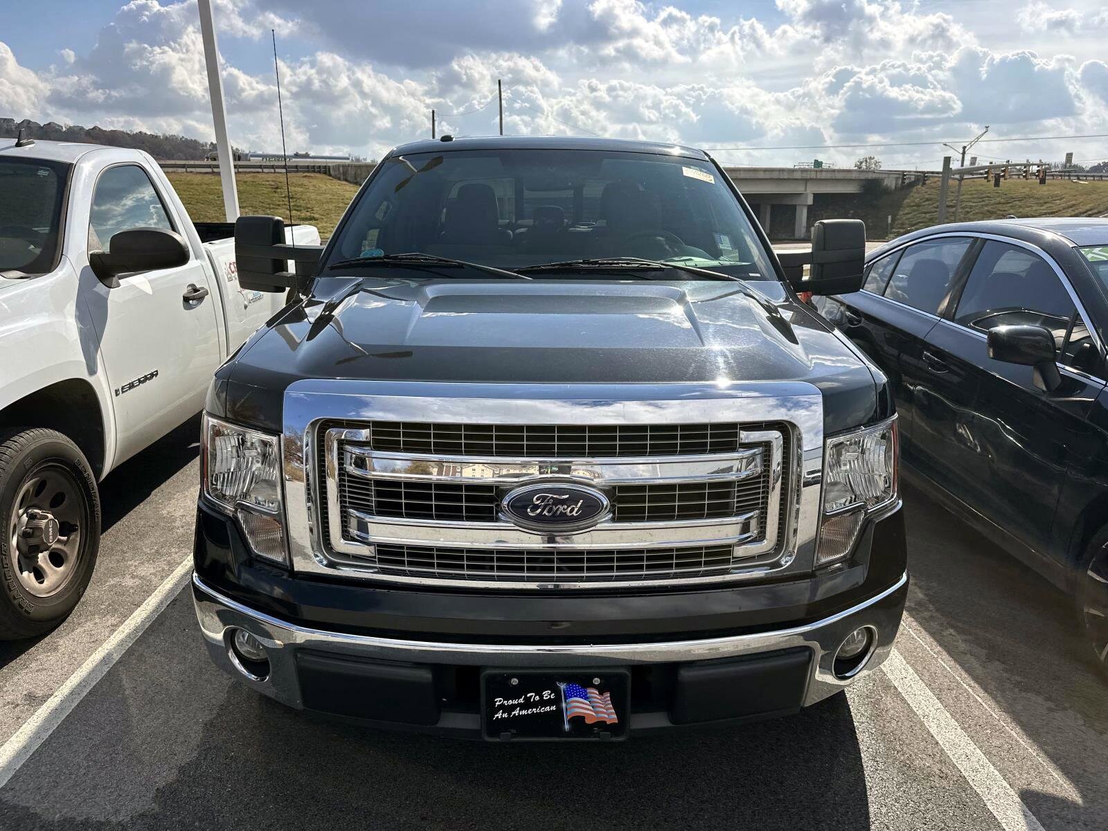 2013 Ford F-150 XLT photo 2