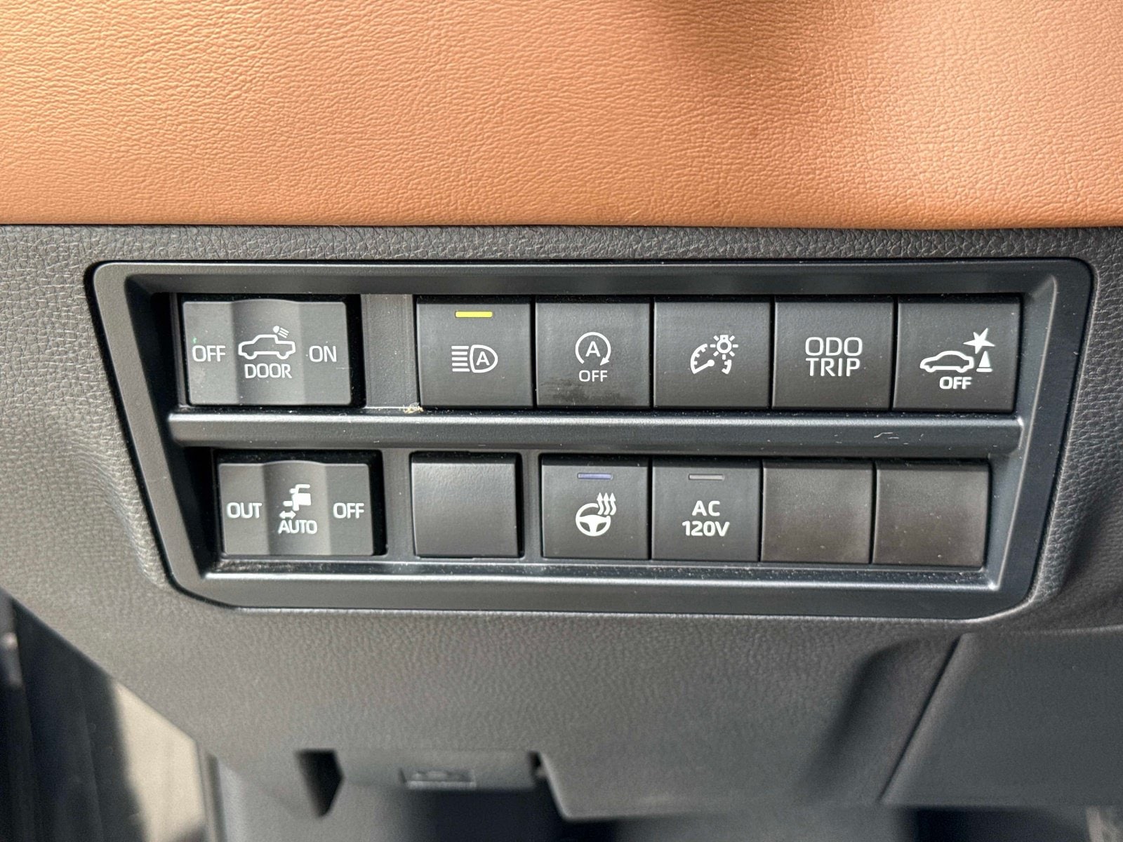 2024 Toyota Tundra 1794 Edition - Photo 32