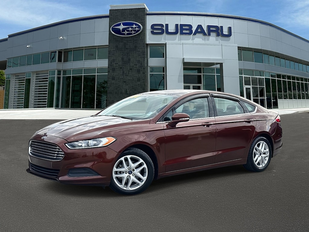 Used 2015 Ford Fusion SE Sedan