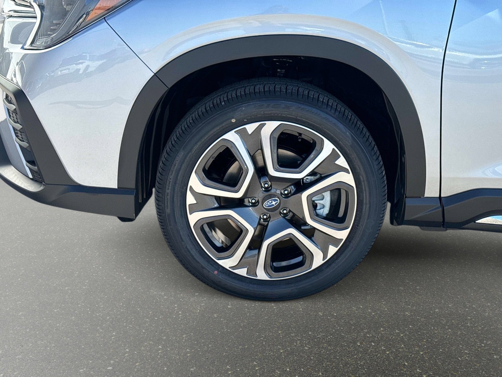 2026 Subaru Ascent Limited - Photo 11