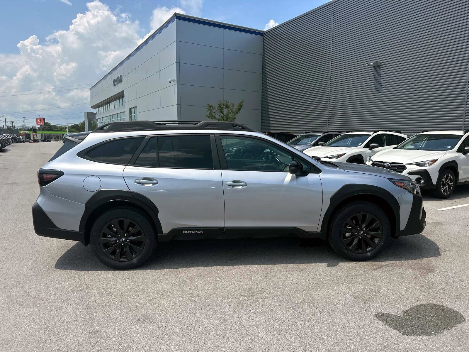 2025 Subaru Outback Onyx Edition photo 3