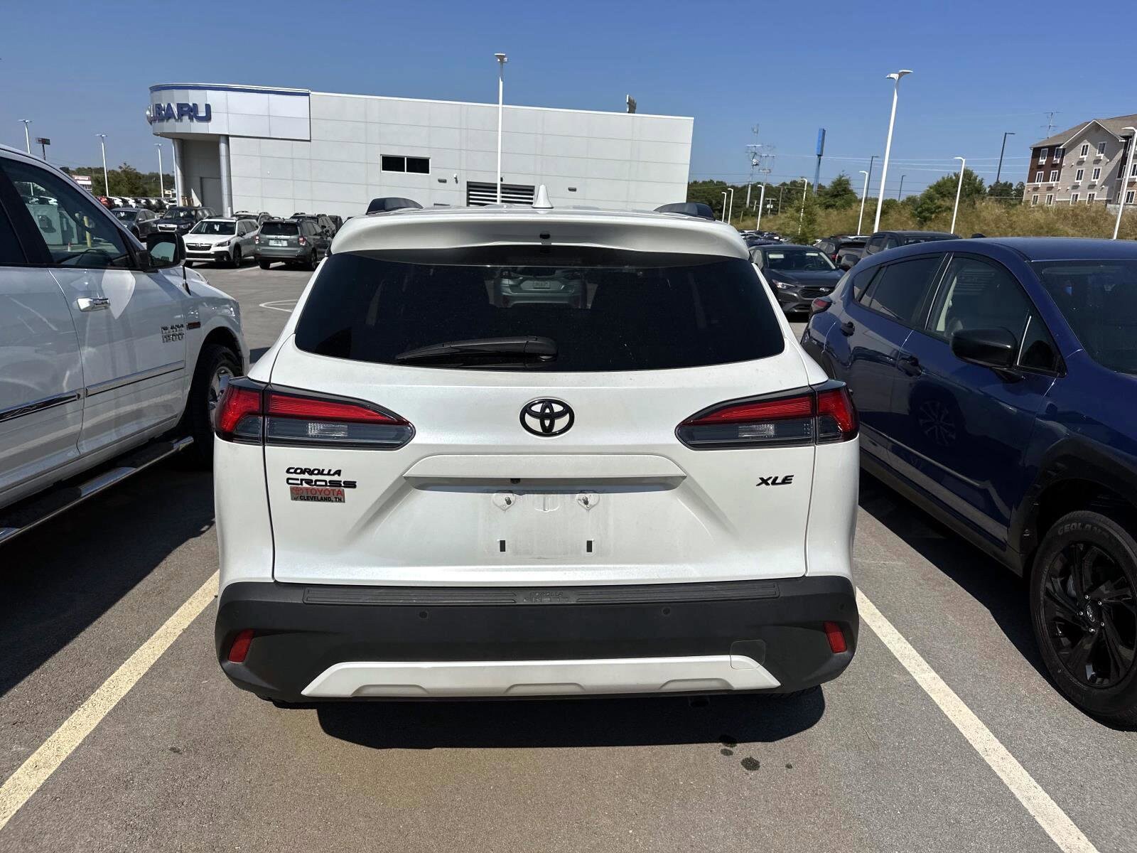 2022 Toyota Corolla Cross XLE photo 4
