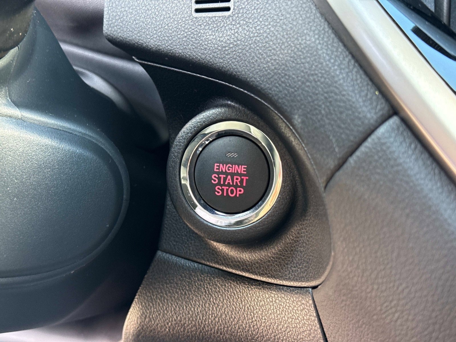 2026 Subaru Ascent Limited - Photo 29