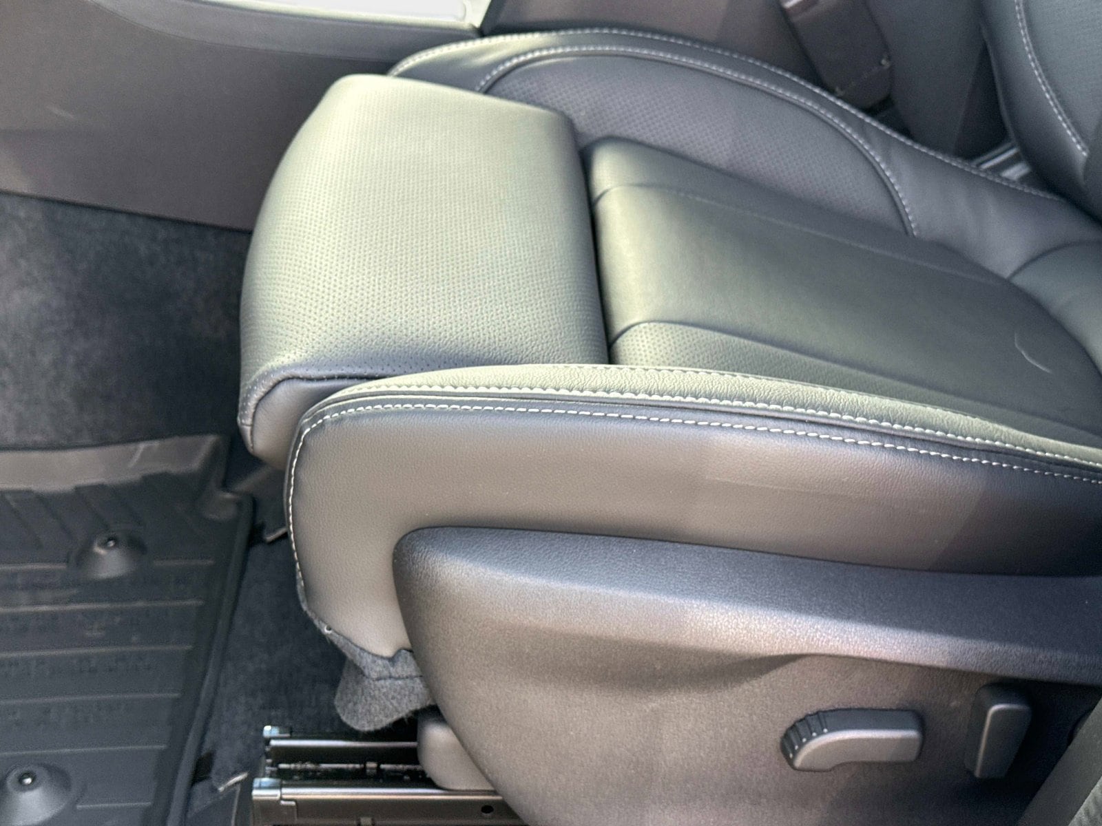 2026 Subaru Ascent Limited - Photo 22