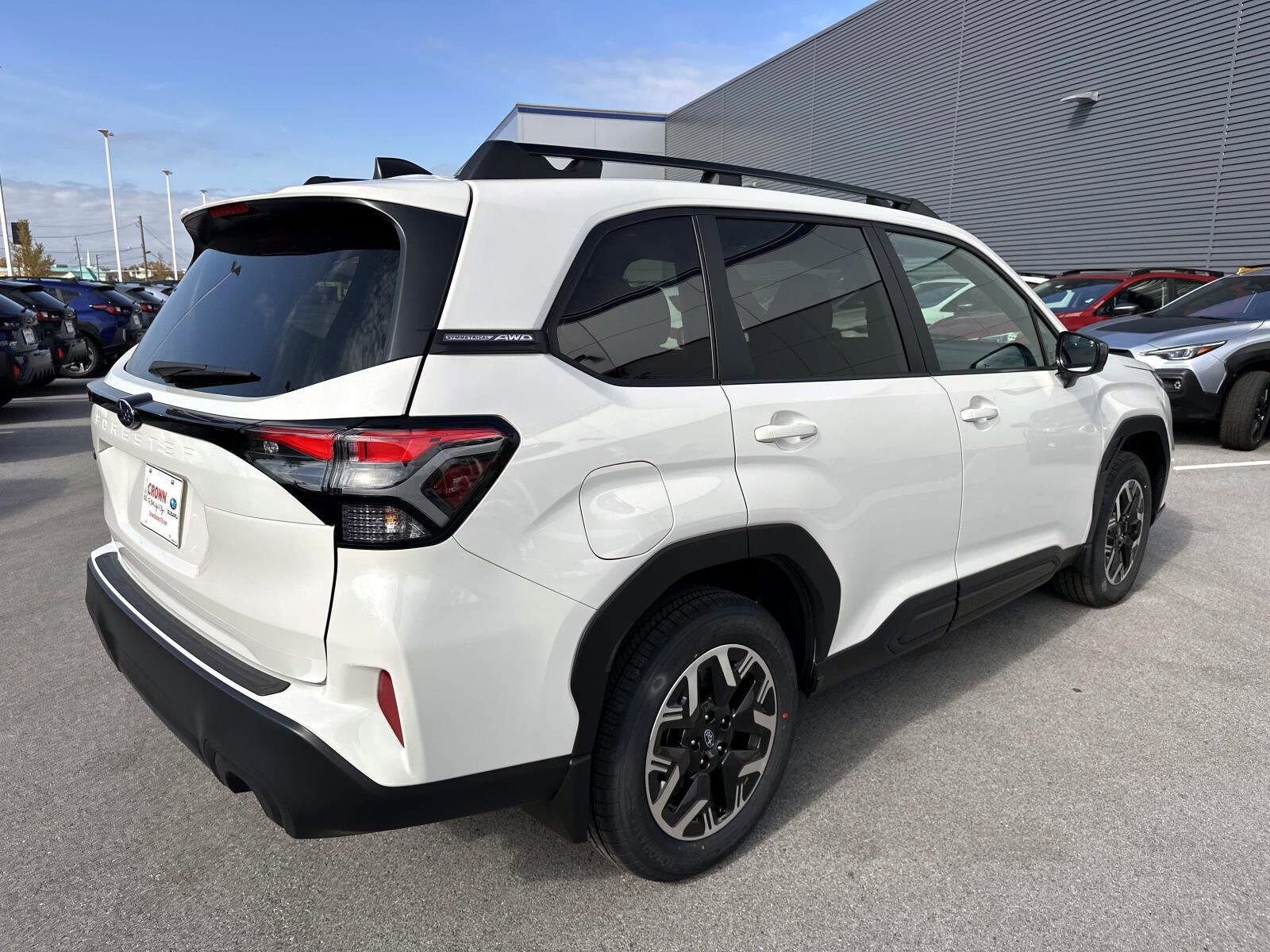 2026 Subaru Forester Premium photo 4