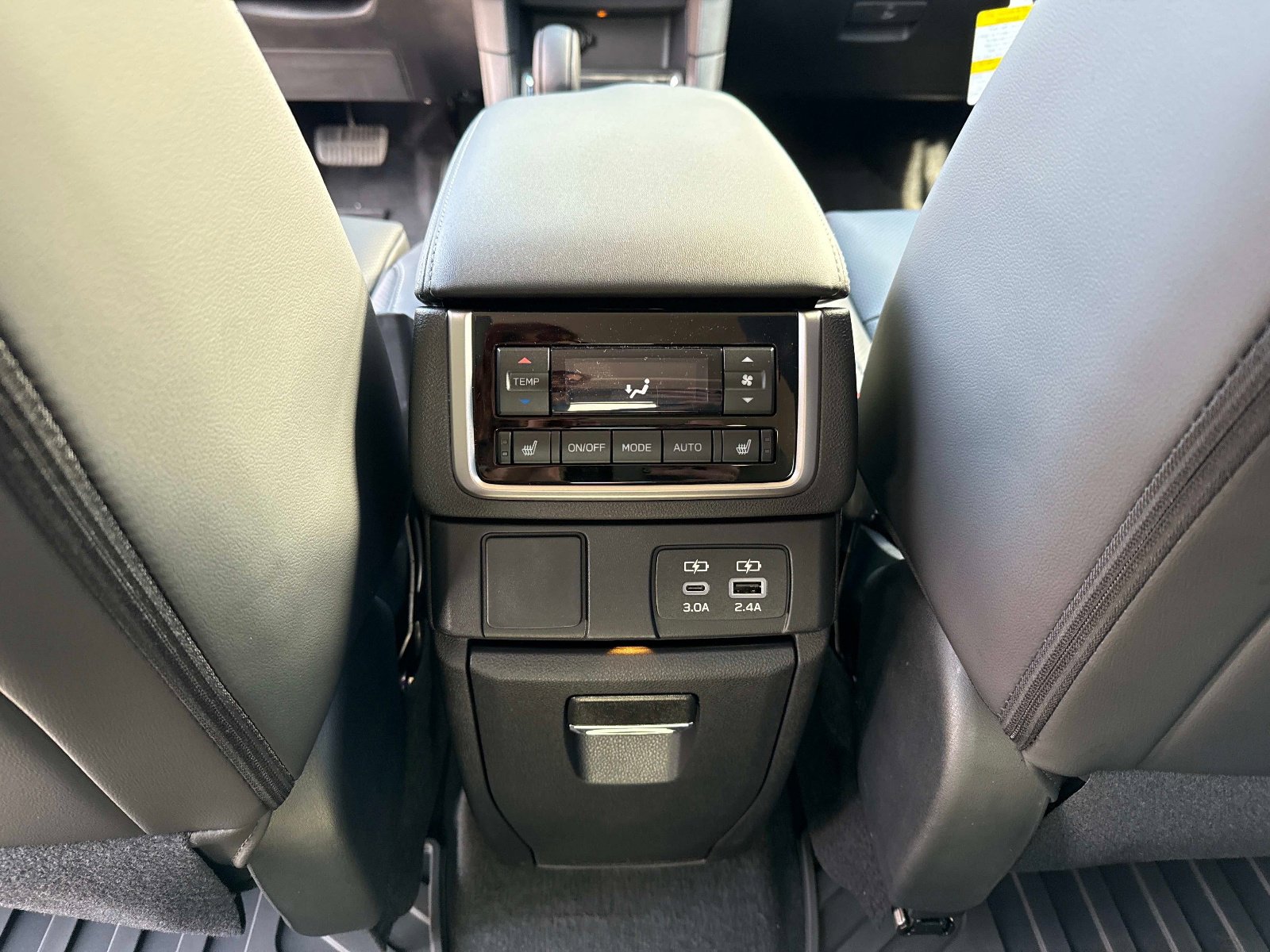 2026 Subaru Ascent Limited - Photo 17