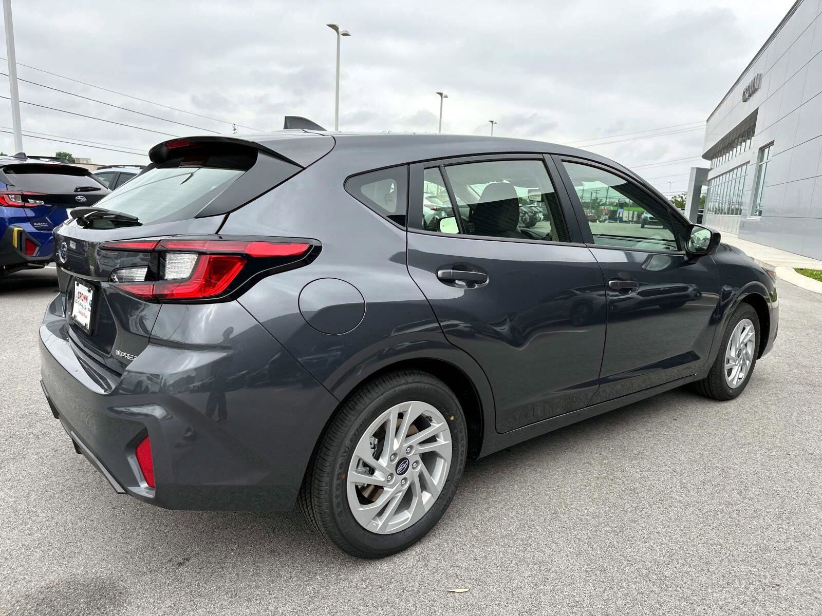 2025 Subaru Impreza Base photo 4