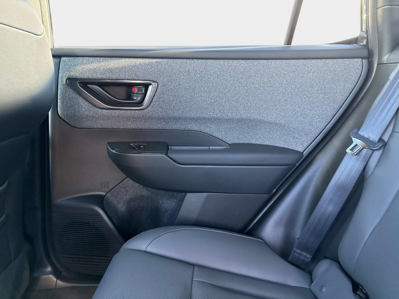 2026 Subaru Outback Limited - Photo 16