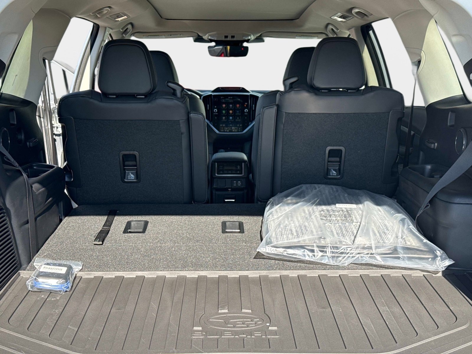 2026 Subaru Ascent Limited - Photo 12