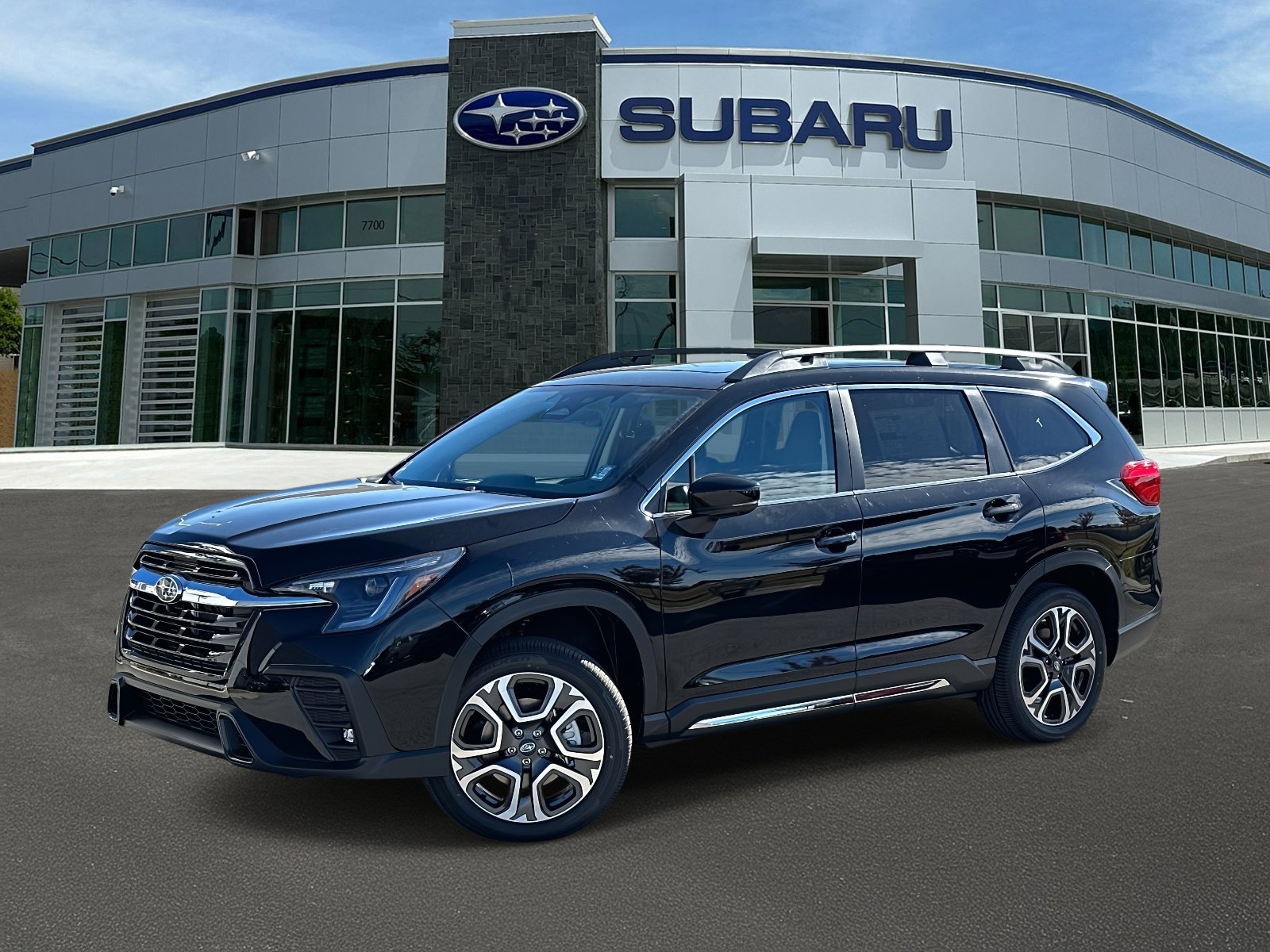 2026 Subaru Ascent Limited's photo