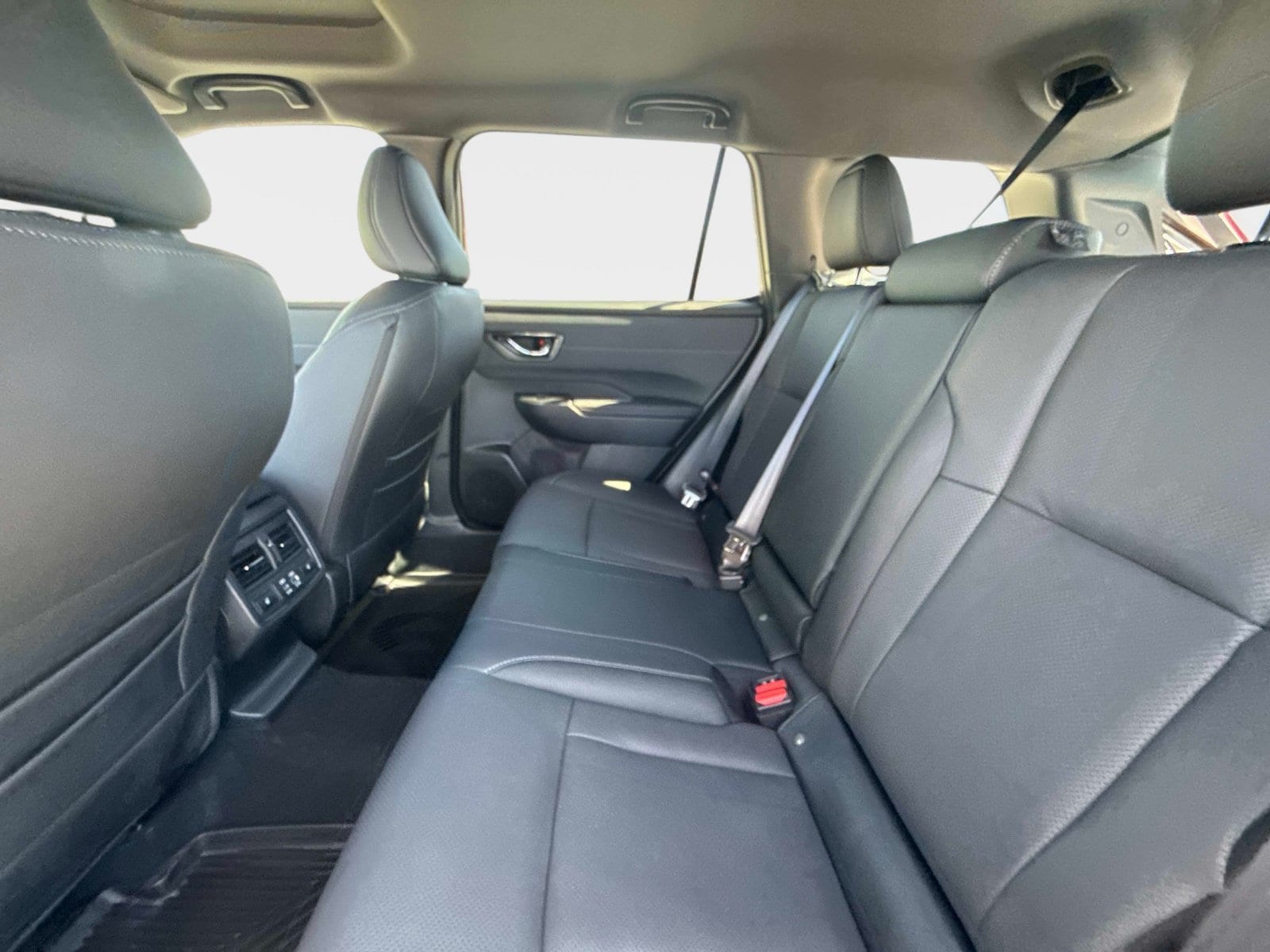 2026 Subaru Outback Touring XT - Photo 15