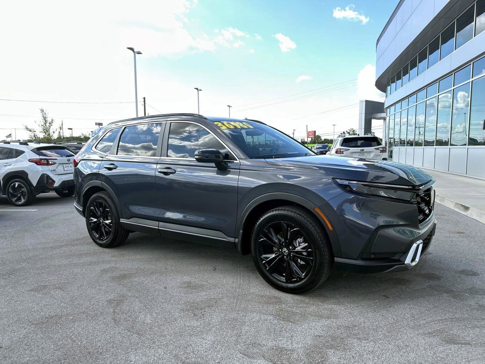2025 Honda CR-V Hybrid Sport Touring photo 2