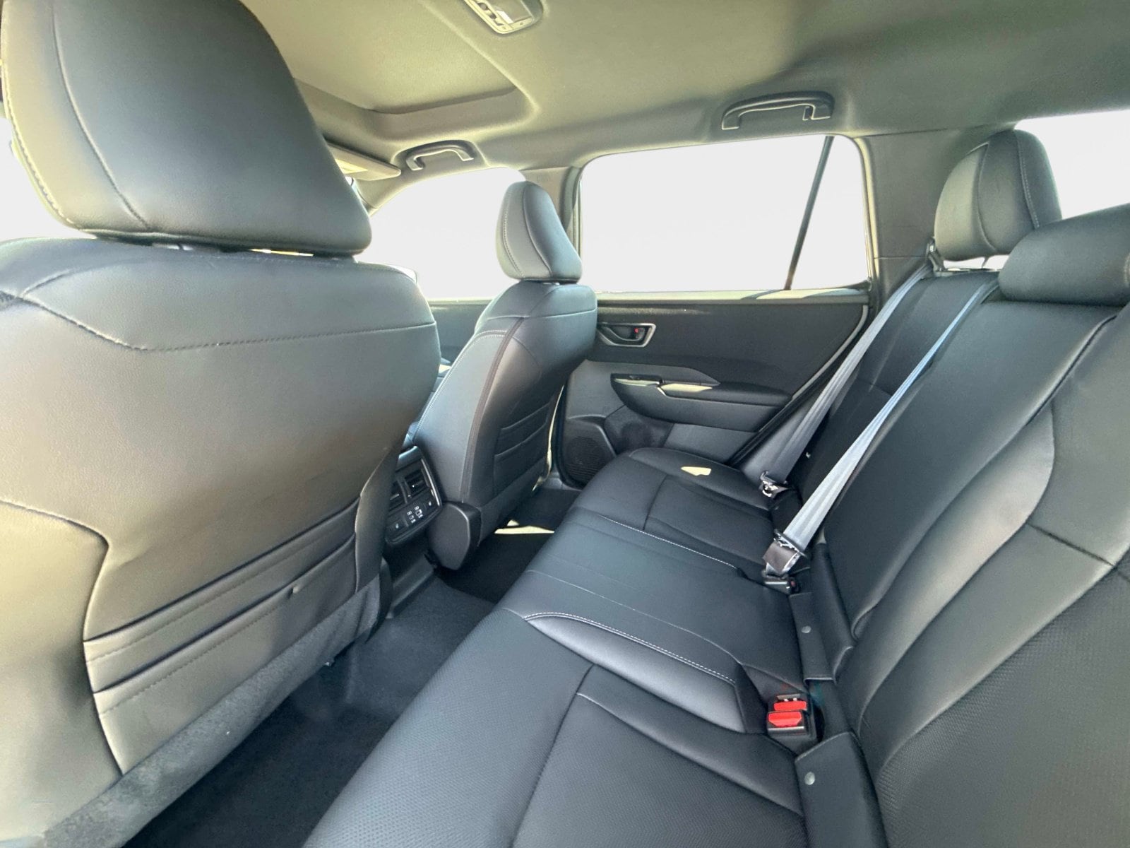 2026 Subaru Outback Limited - Photo 19