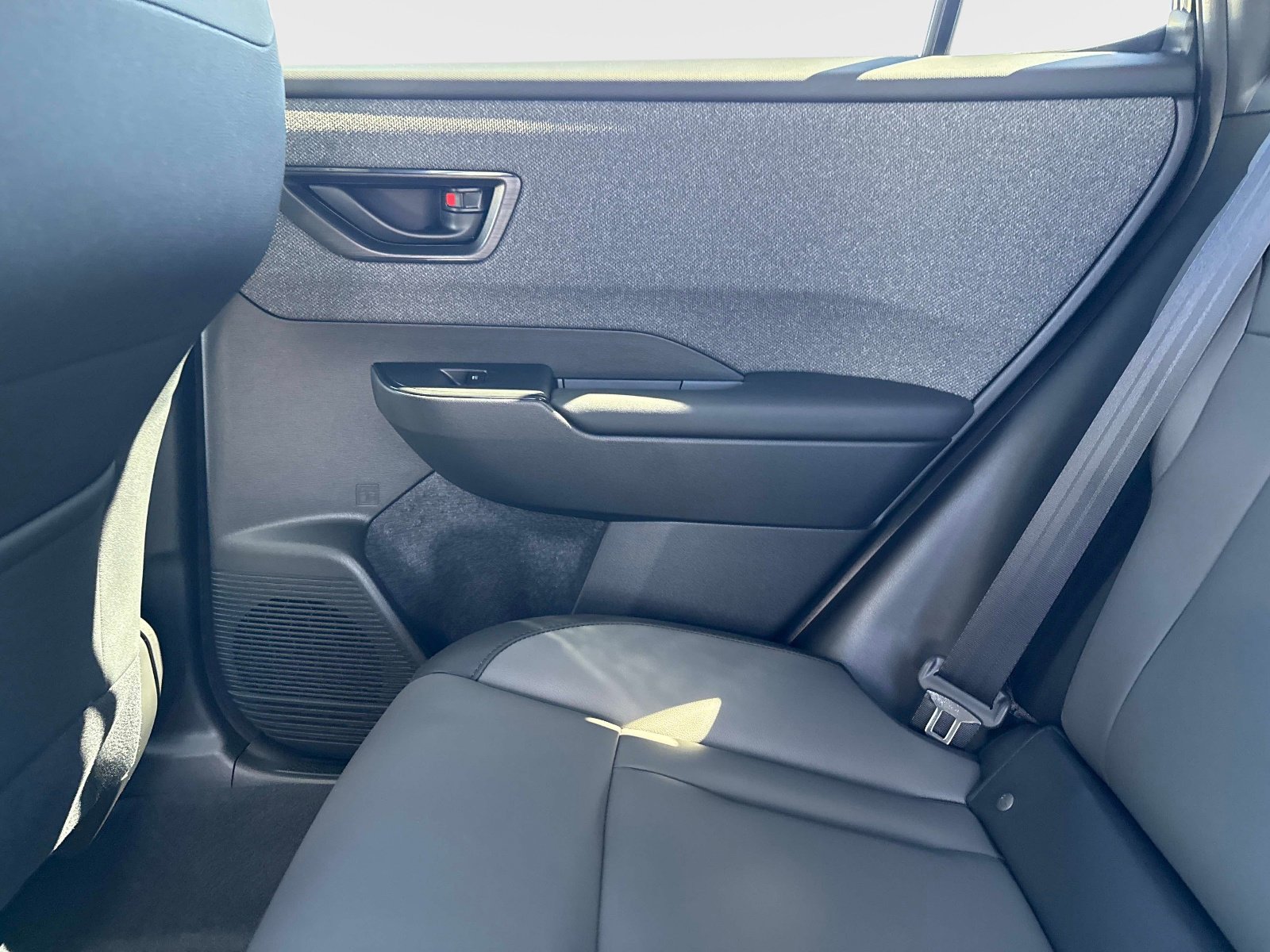 2026 Subaru Outback Premium - Photo 16