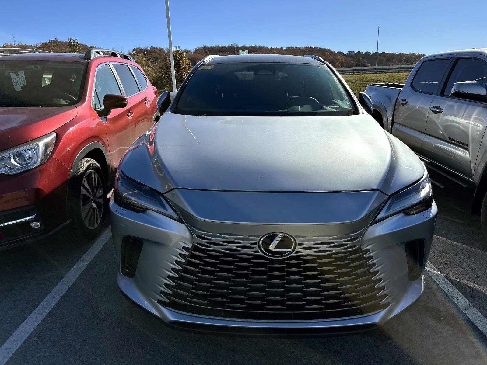 2024 Lexus RX 350h Luxury AWD photo 2