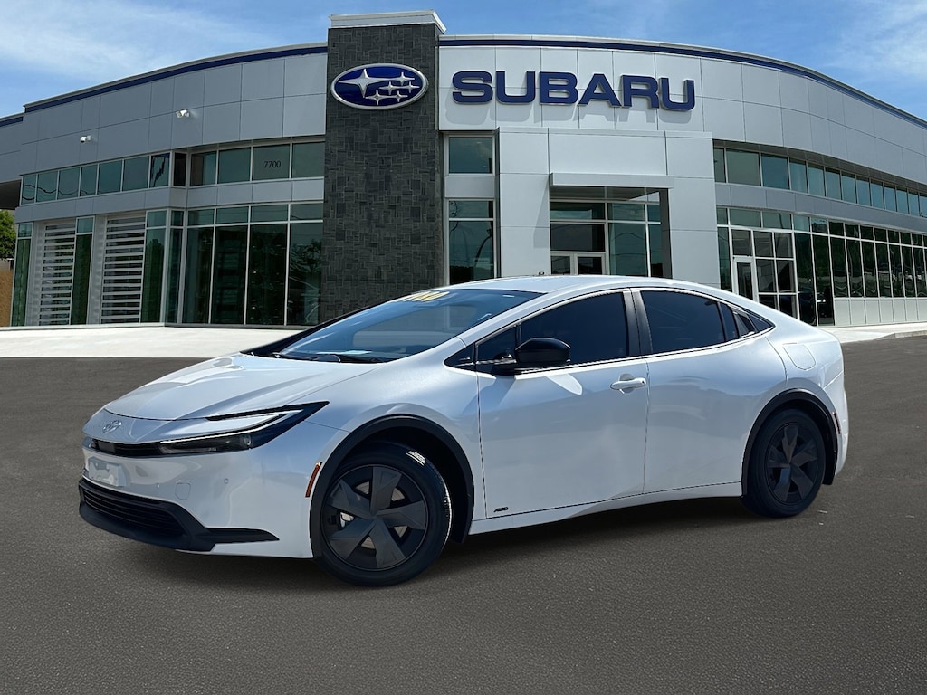 Used 2024 Toyota Prius LE LE AWD