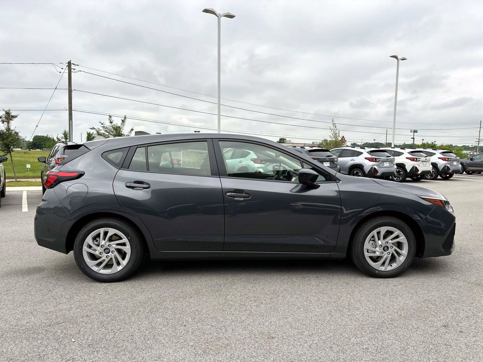 2025 Subaru Impreza Base photo 3