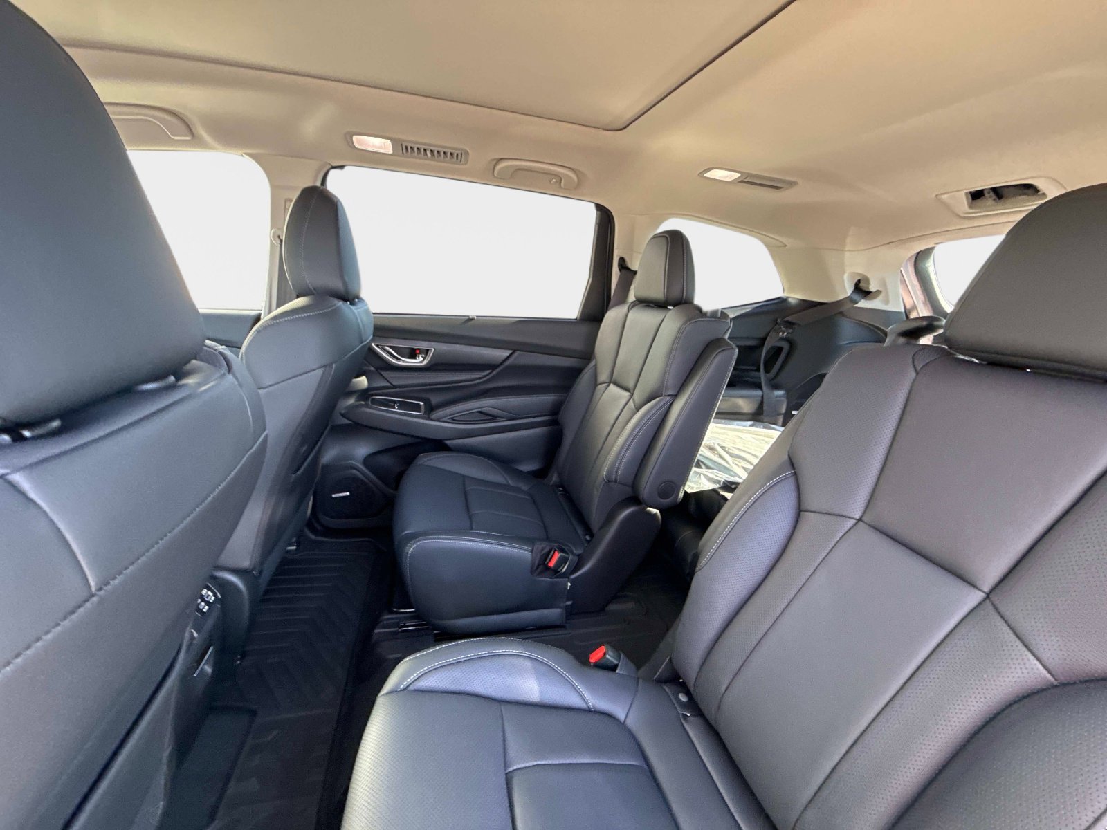 2026 Subaru Ascent Limited - Photo 15