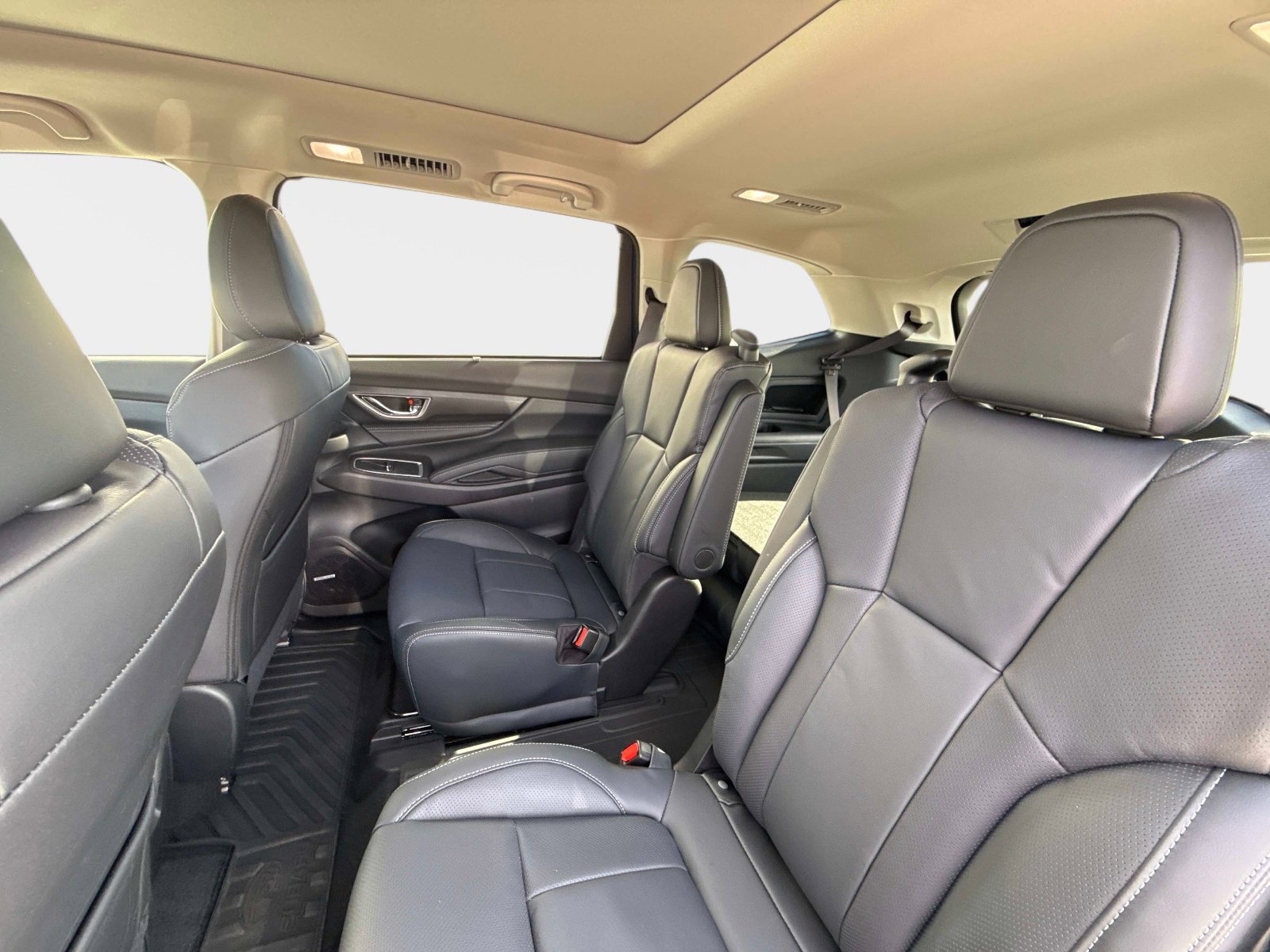 2026 Subaru Ascent Limited - Photo 15