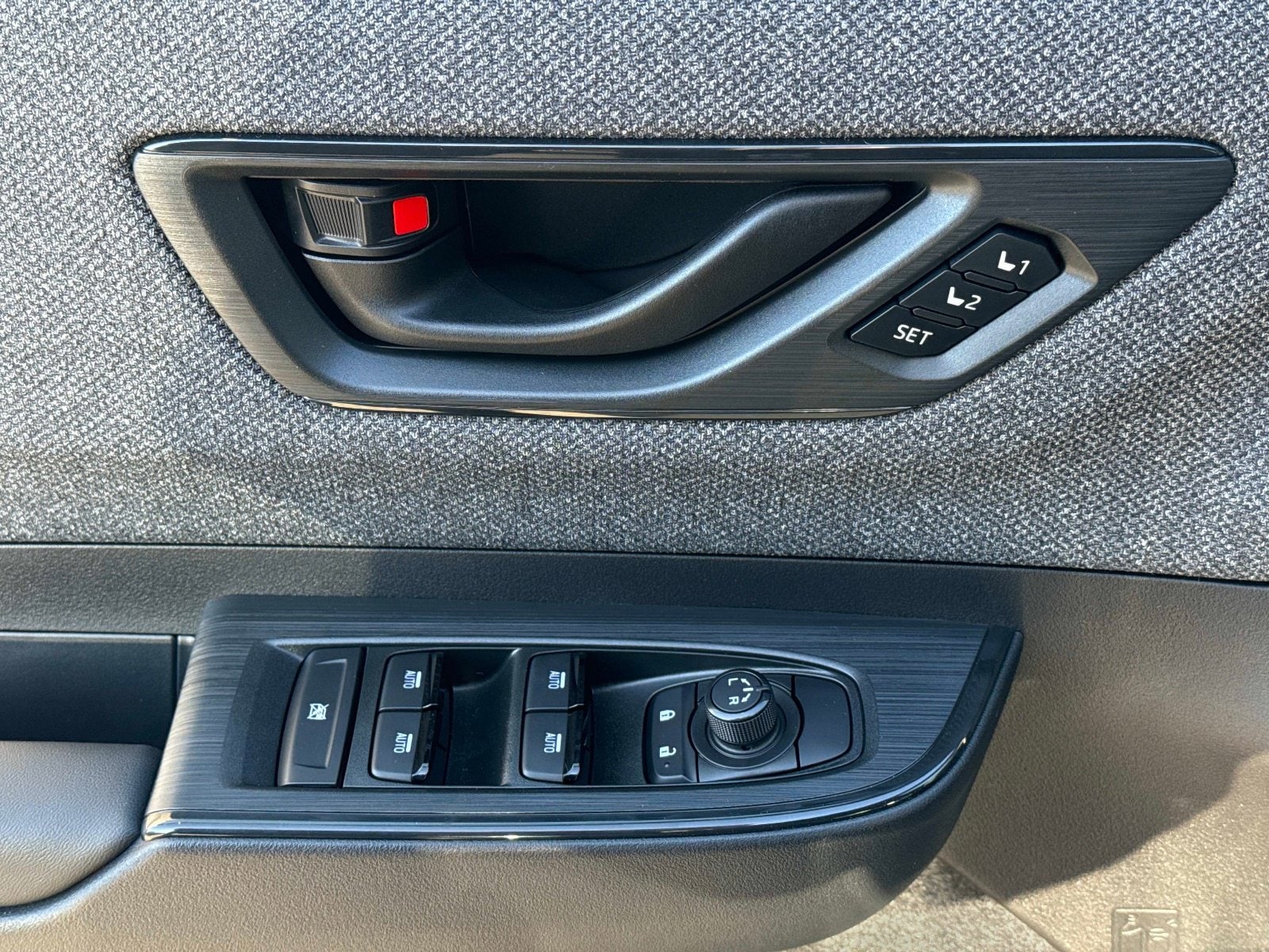 2026 Subaru Outback Limited - Photo 21