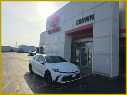 2025 Toyota Camry SE Sedan
