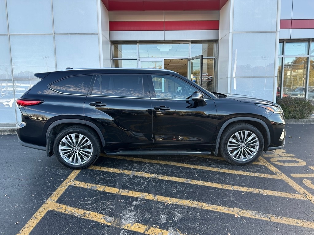 Certified 2021 Toyota Highlander Platinum SUV