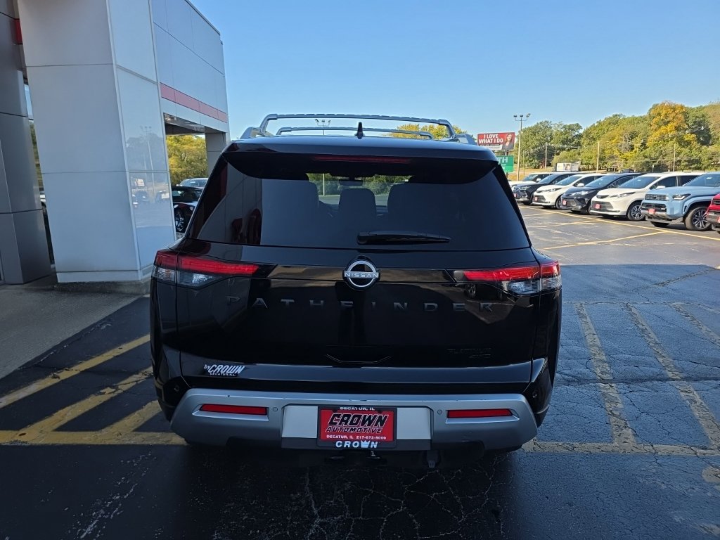 Used 2024 Nissan Pathfinder Platinum SUV