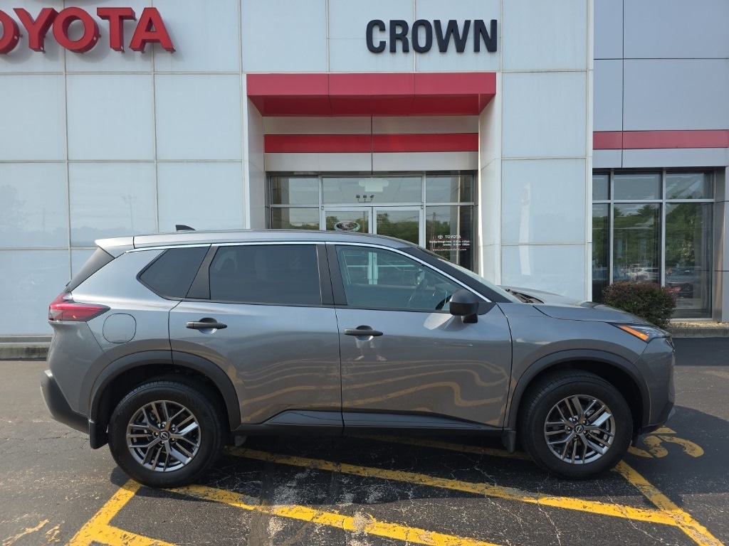 Used 2023 Nissan Rogue S with VIN 5N1BT3AB5PC805949 for sale in Decatur, IL