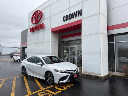 2024 Toyota Camry SE Sedan