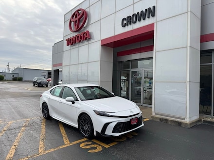 2026 Toyota Camry SE Sedan