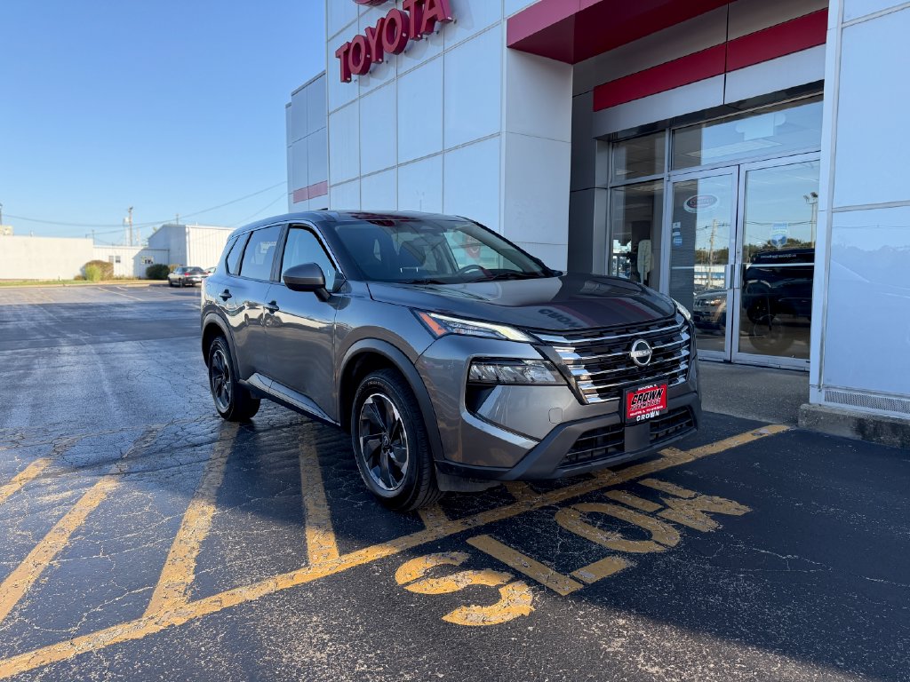 Used 2024 Nissan Rogue SV SUV