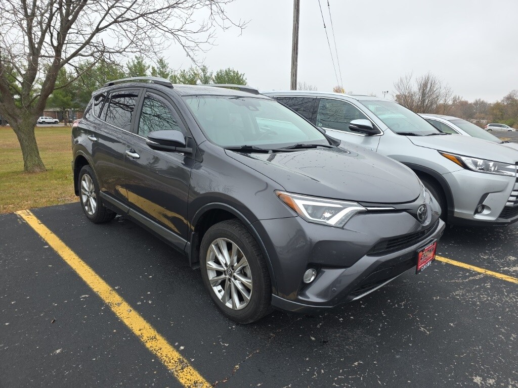 2017 Toyota RAV4 Limited SE Platinum photo 3