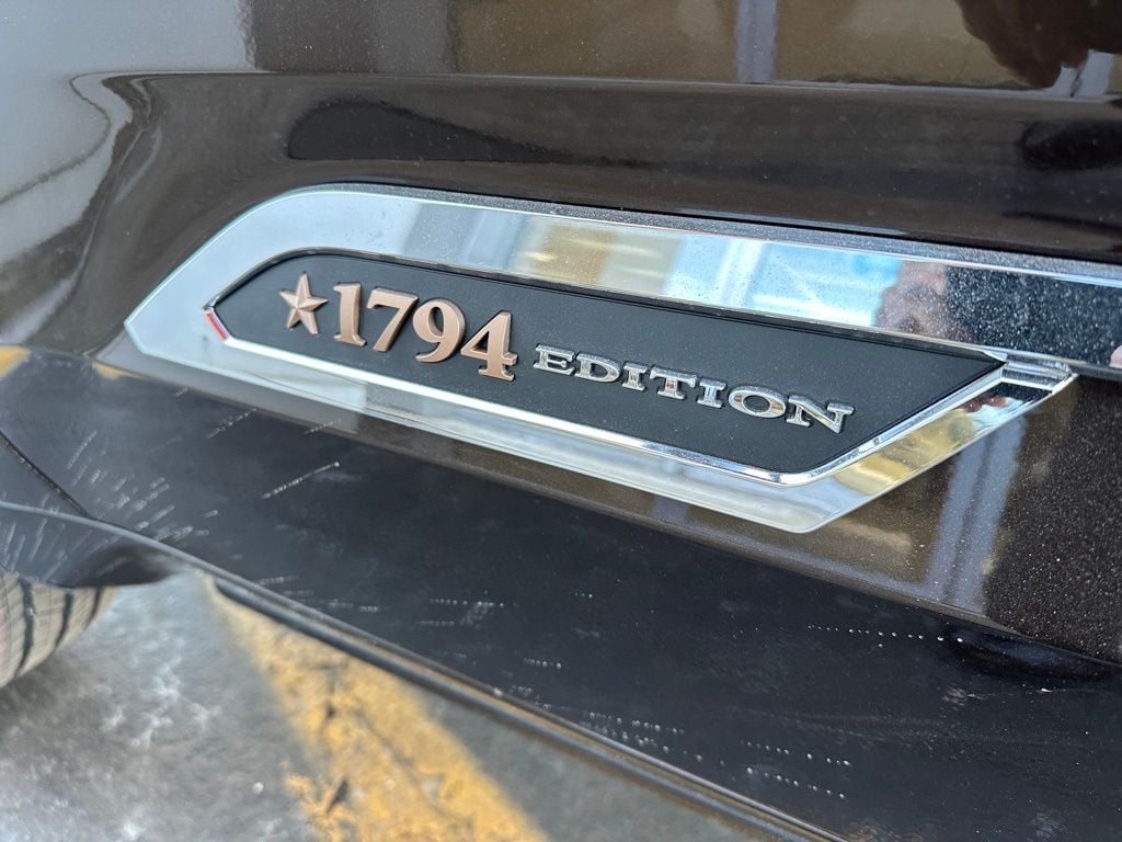 2025 Toyota Tundra 1794 Edition - Photo 8