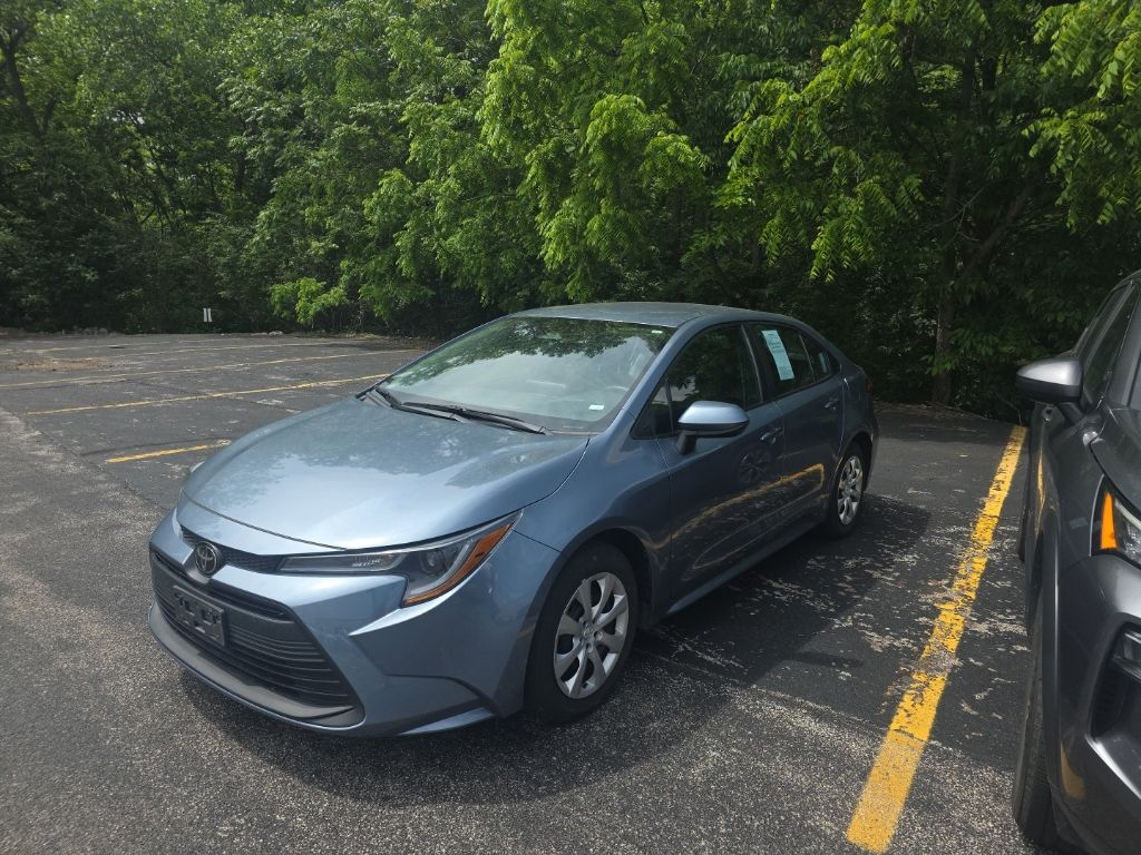 2023 Toyota Corolla LE CVT's photo