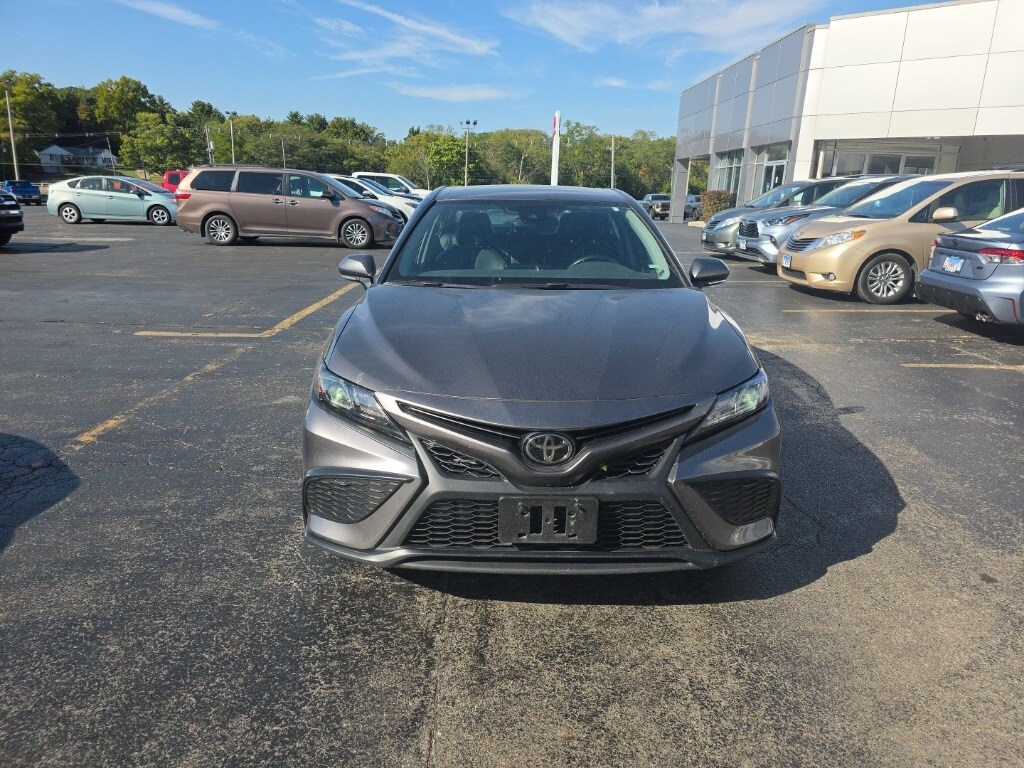 2023 Toyota Camry SE photo 2