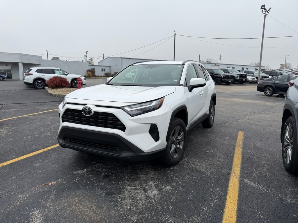 Used 2025 Toyota RAV4 Hybrid XLE SUV