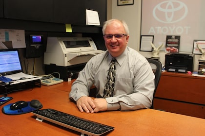 Staff member Michael Eller from 5acb123bd569