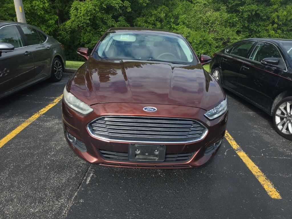 Used 2016 Ford Fusion SE Sedan