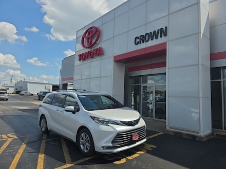2024 Toyota Sienna Platinum Van Passenger Van