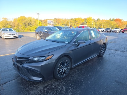 2023 Toyota Camry SE Sedan