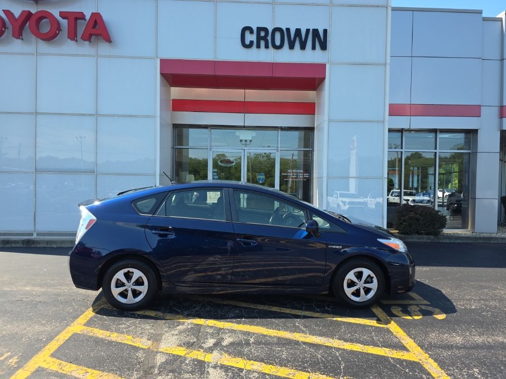 Used 2014 Toyota Prius Two with VIN JTDKN3DUXE1743615 for sale in Decatur, IL