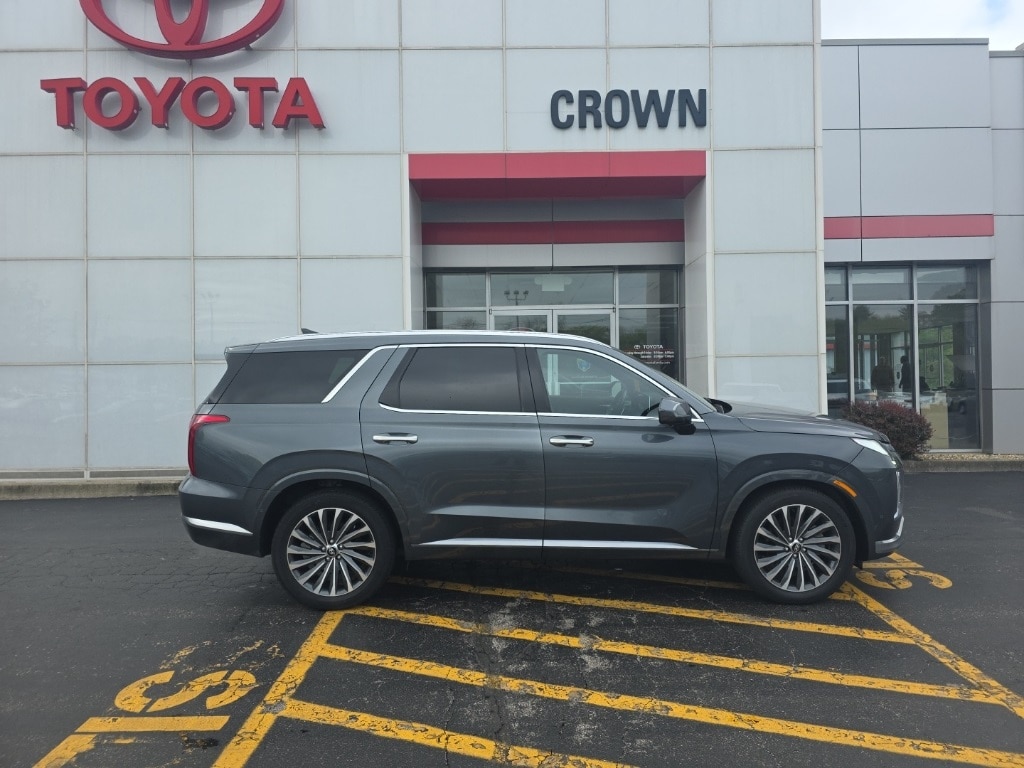 Used 2024 Hyundai Palisade Calligraphy with VIN KM8R74GE1RU716953 for sale in Decatur, IL