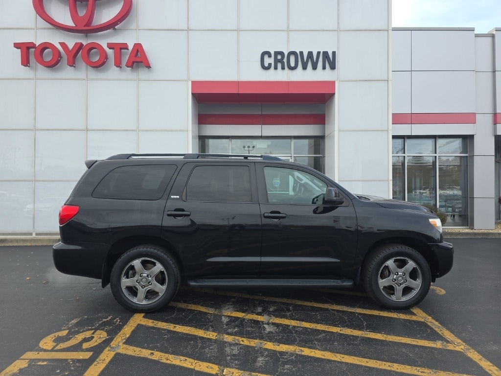 Used 2014 Toyota Sequoia SR5 with VIN 5TDBW5G17ES107067 for sale in Decatur, IL
